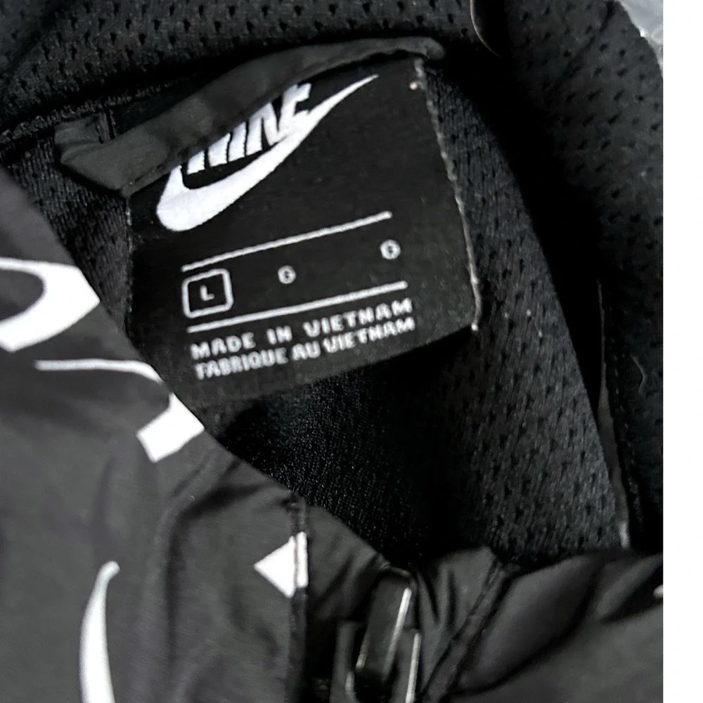 Nike kids hooded